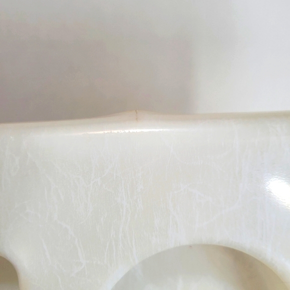 Vintage Noel Molded Plastic Serving Tray - Picture 9 of 12